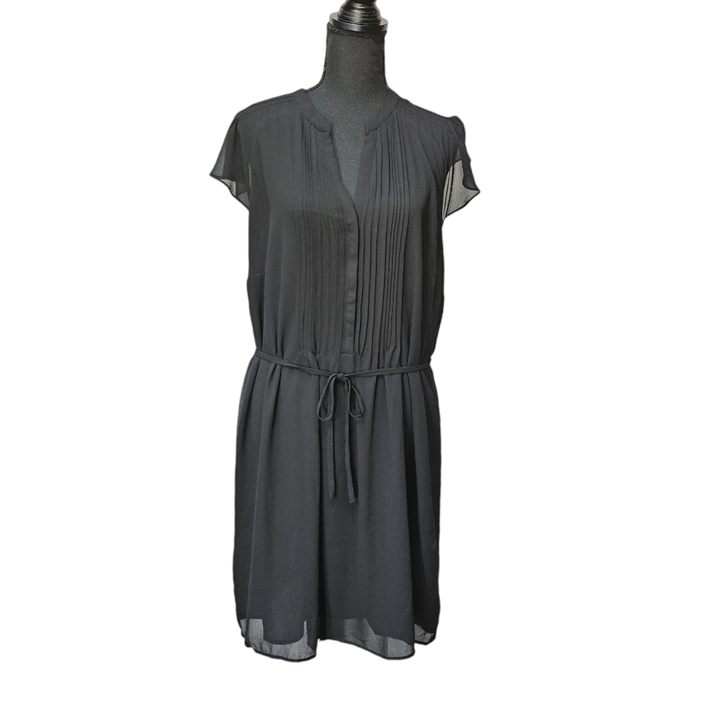 H & M Cinch Back Sheer 100% Polyester Black Dress V-neck Pleated Front Sz L